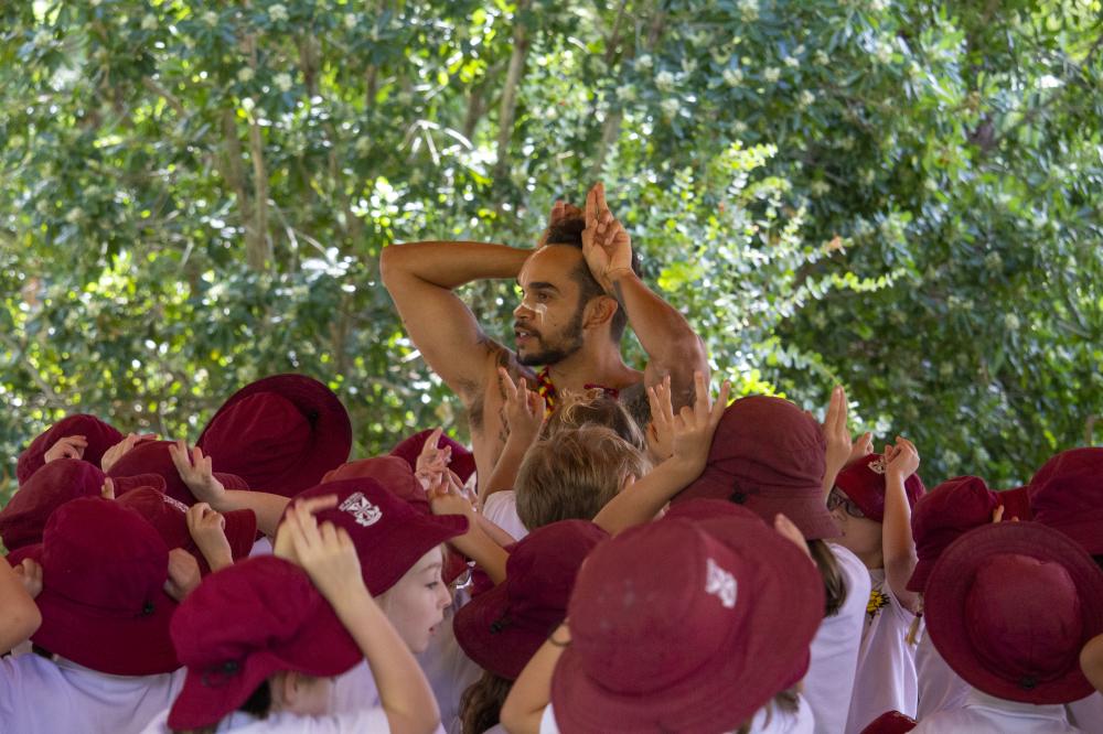 Noongar Boodja Six Seasons presenter with a school group.