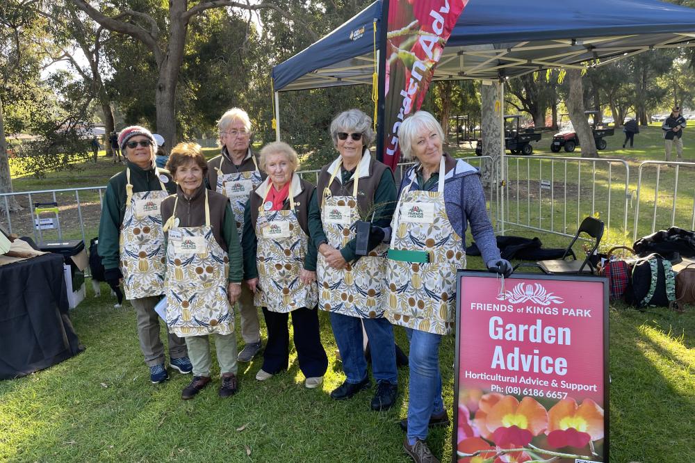 Friends of Kings Park HAS team