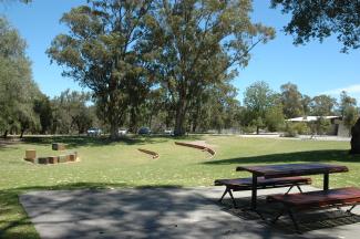 Saw Avenue Amphitheatre is a small grassed area with two semicircular steps as seating.